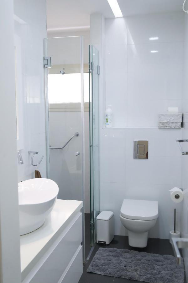 Dizengoff - Lovely Family Apartment 3 Rooms. เทลอาวีฟ ภายนอก รูปภาพ