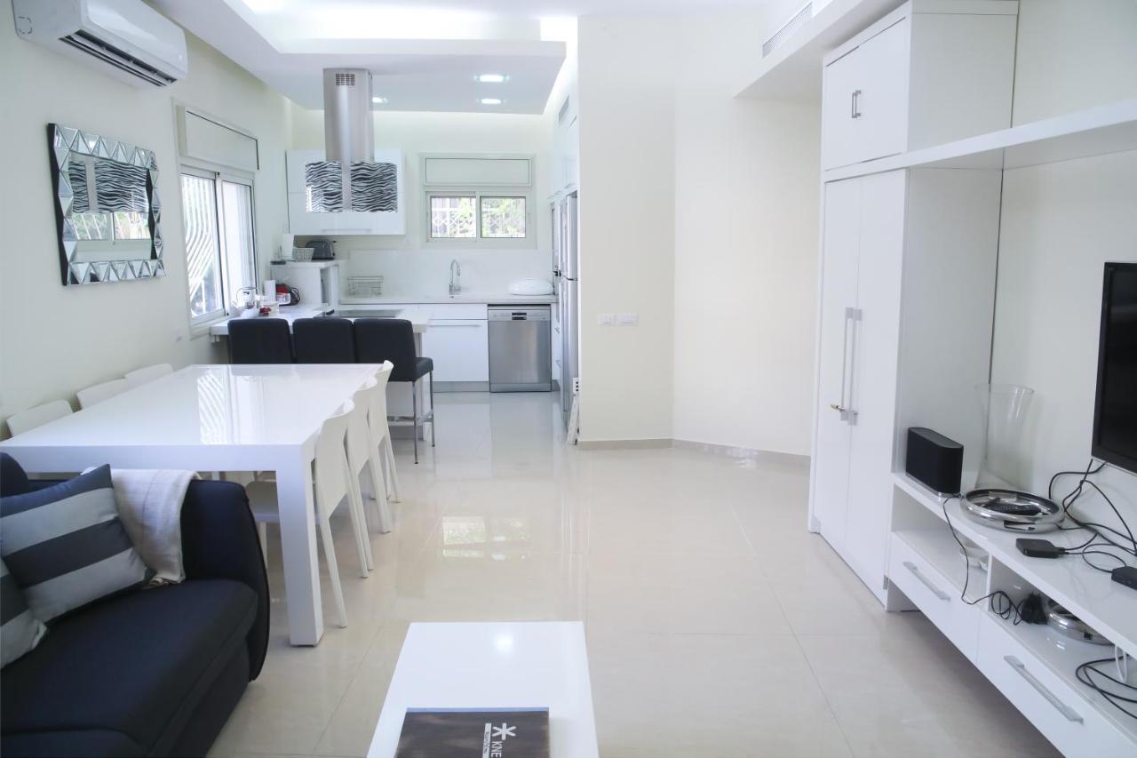 Dizengoff - Lovely Family Apartment 3 Rooms. เทลอาวีฟ ภายนอก รูปภาพ