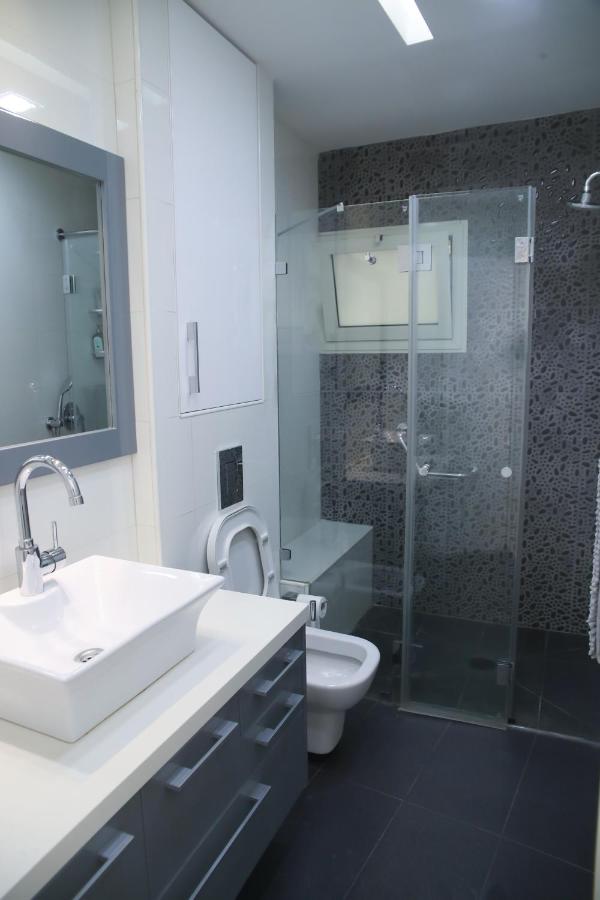 Dizengoff - Lovely Family Apartment 3 Rooms. เทลอาวีฟ ภายนอก รูปภาพ